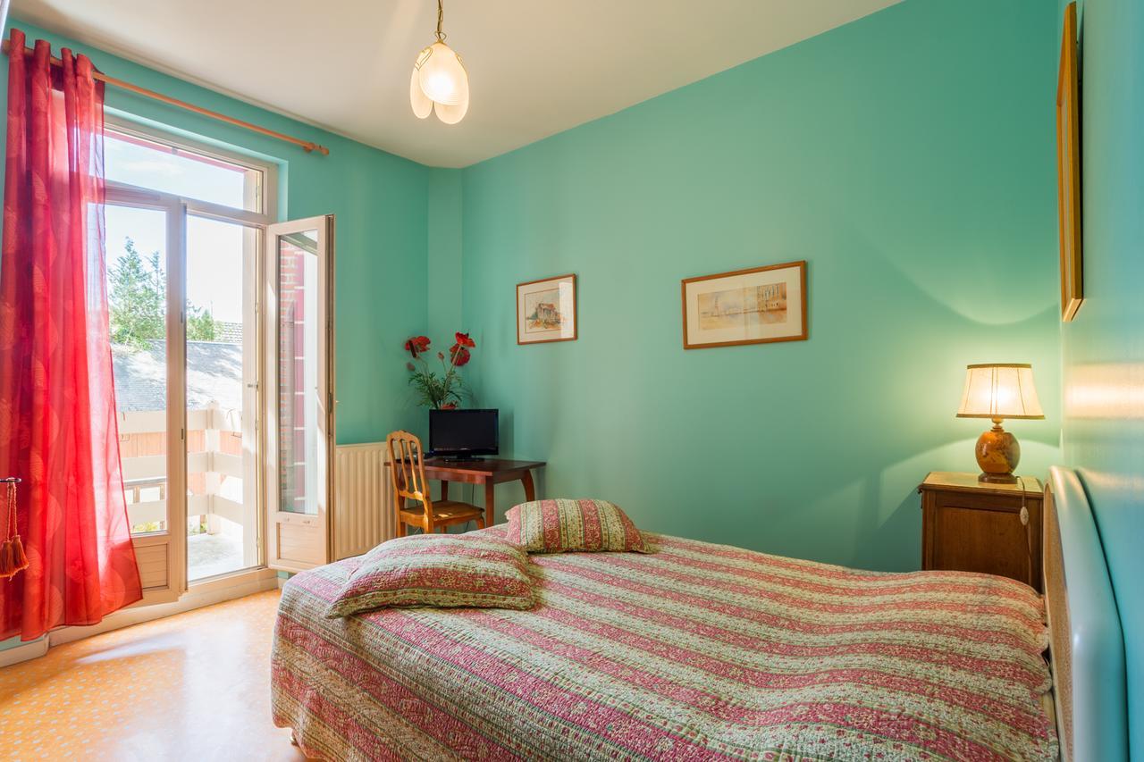 La Chartre-sur-le-Loir Chambres D'Hotes - Domaine Gigou المظهر الخارجي الصورة